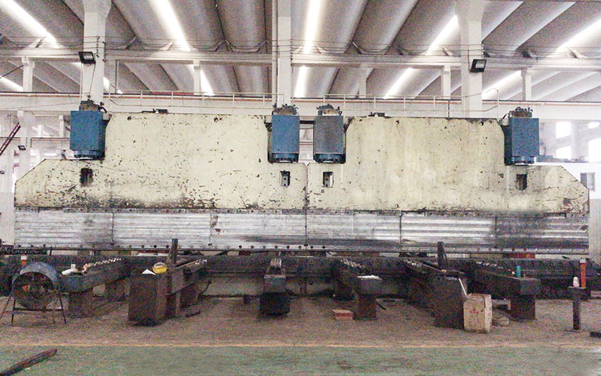 12米1200噸雙機(jī)聯(lián)動(dòng)折彎機(jī)